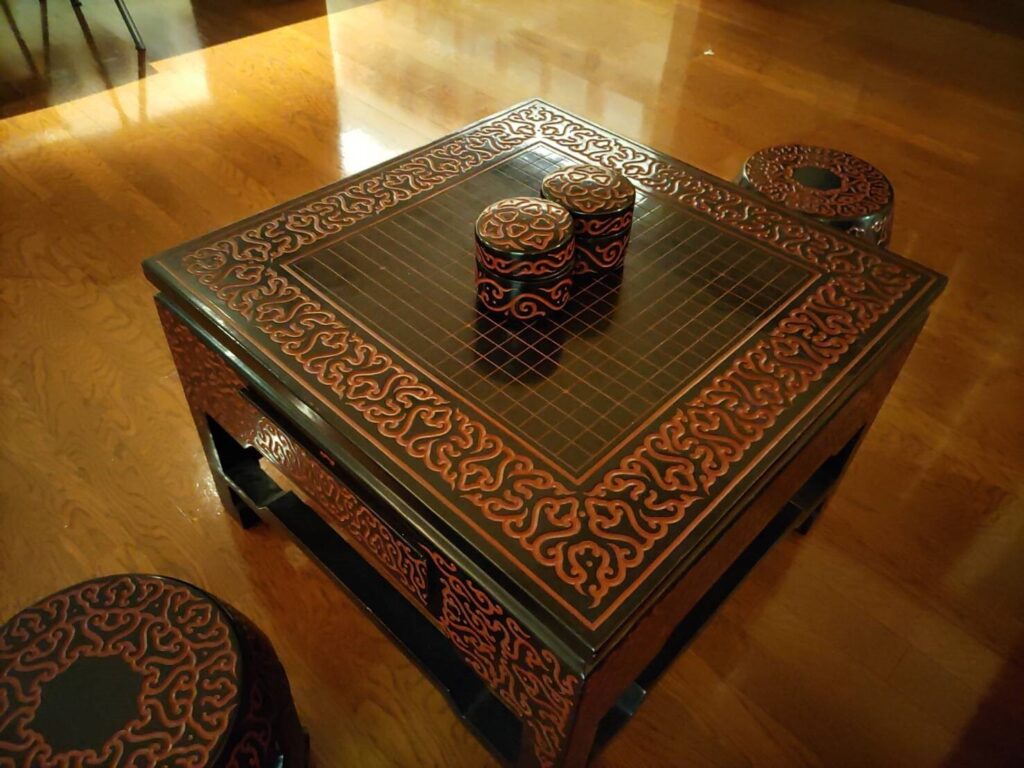 中国の碁盤を模してつくられた碁盤